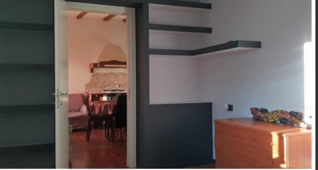 Casa In Palazzo Storico Apartment Locate di Triulzi Exterior photo